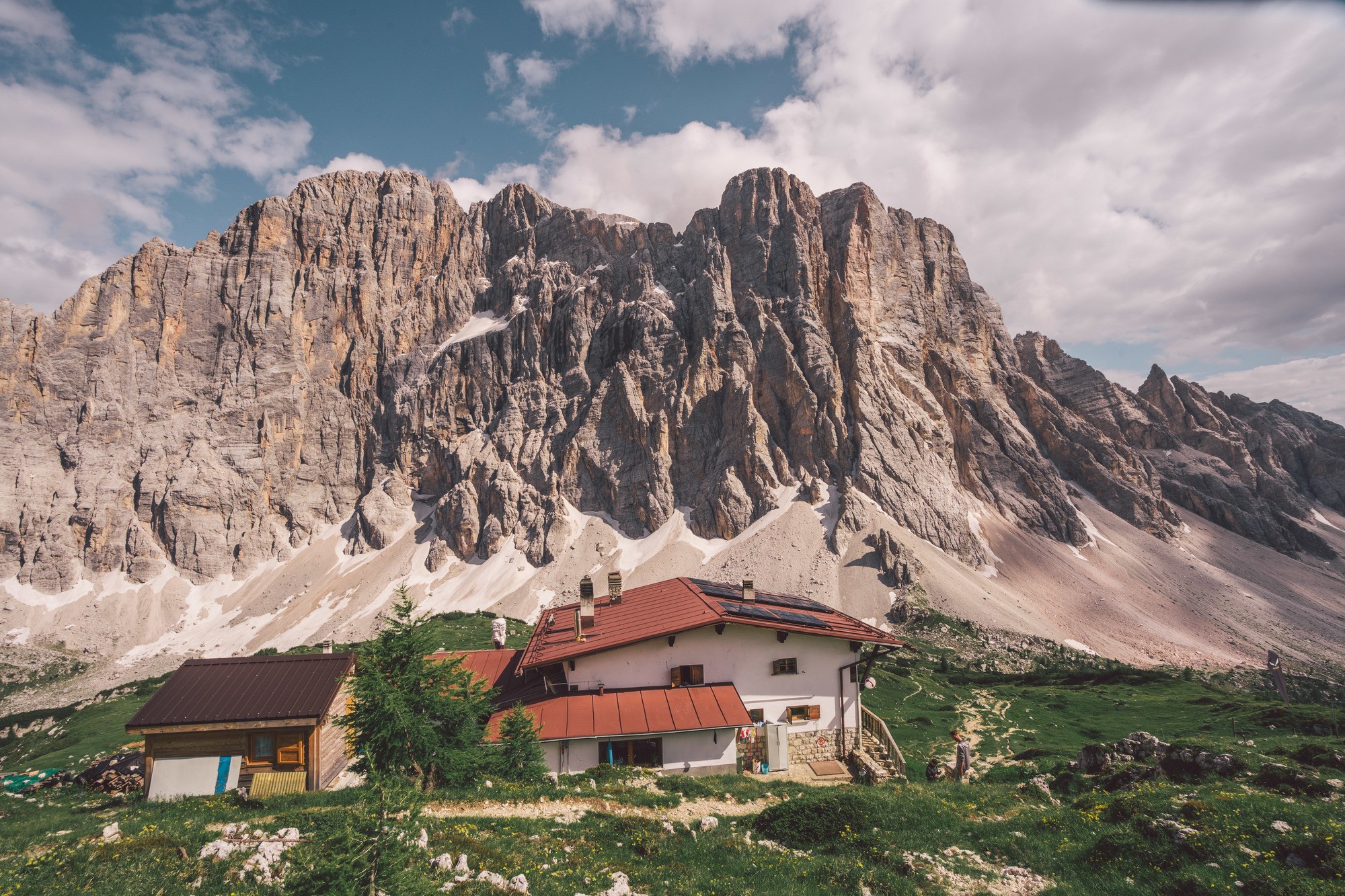 rifugios in the dolomites