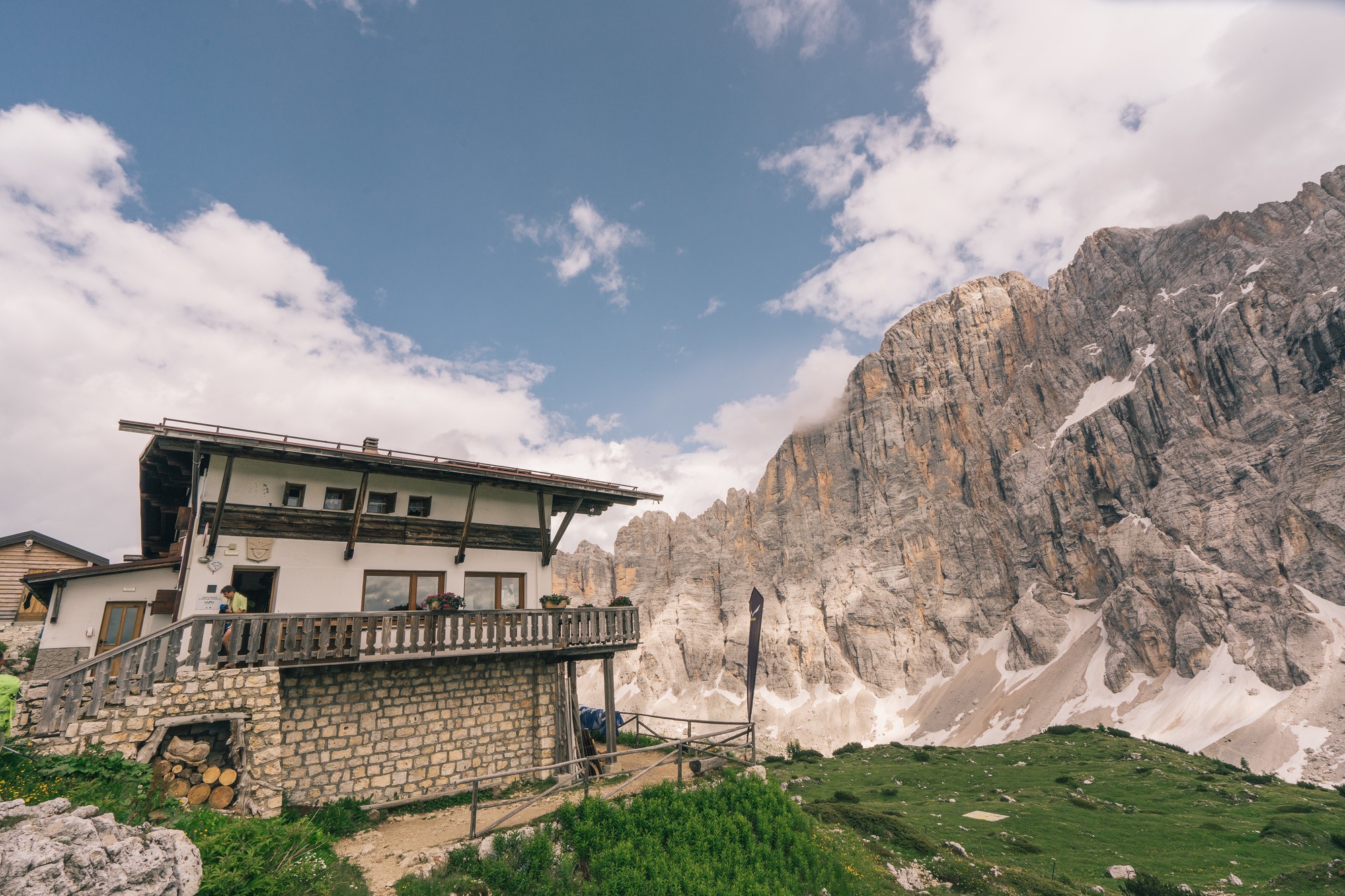 rifugios in the dolomites