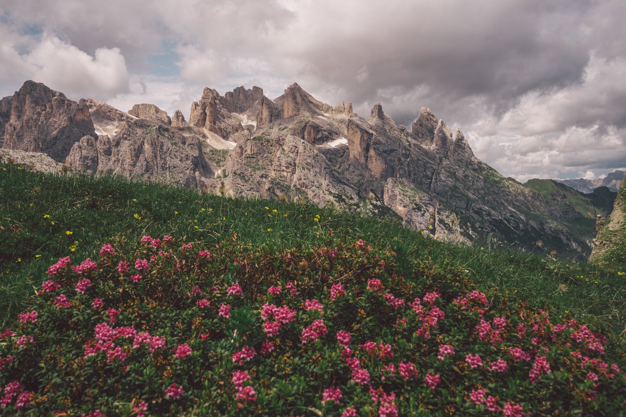 Hiking to El Cor the heart of the Dolomites